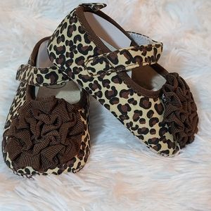 NWT Leopard Print Baby Soft Bottom Shoes
